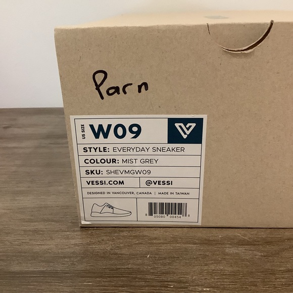 NEW Vessi women’s everyday classic size 9 grey sneaker - Picture 11 of 11